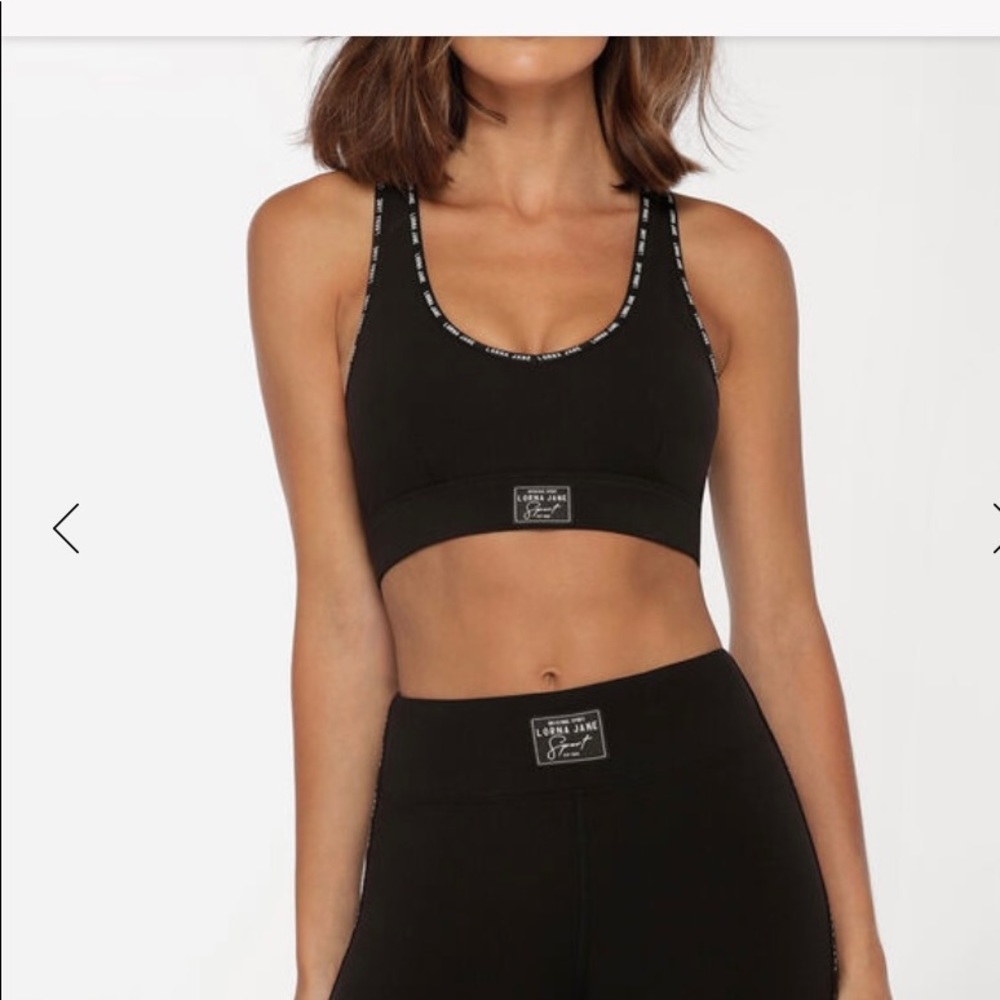 New Lorna Jane sports bra